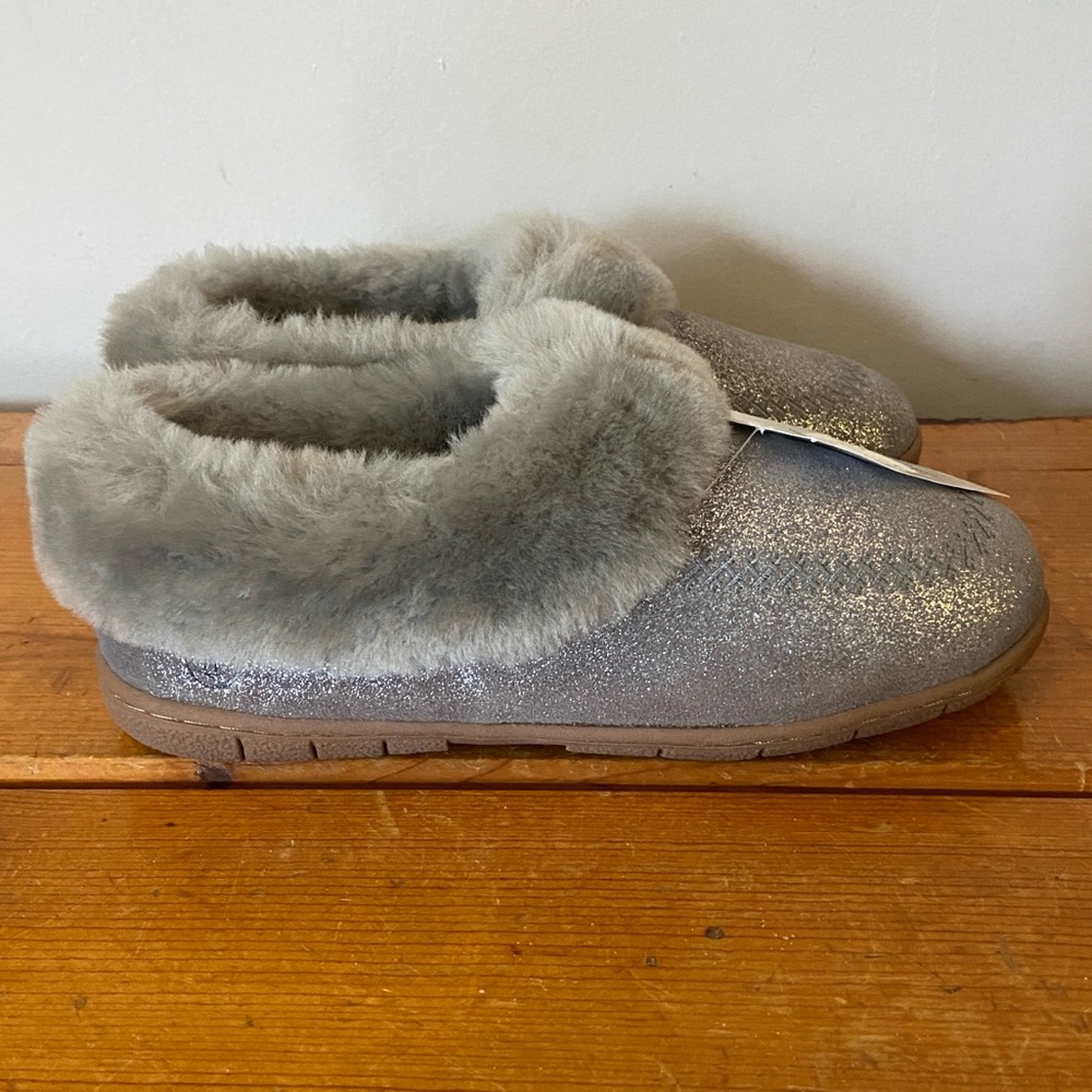 NWT Land’s End Sherling Grey Slippers size 8